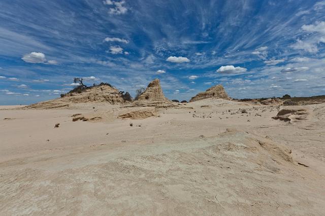 228 Mungo NP.jpg